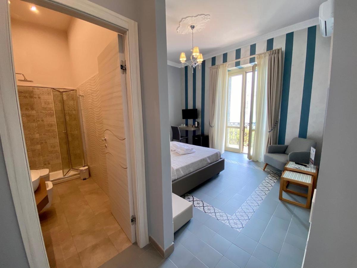 Dimora Le Pietre Del Mare Hotel Pizzo  Eksteriør billede