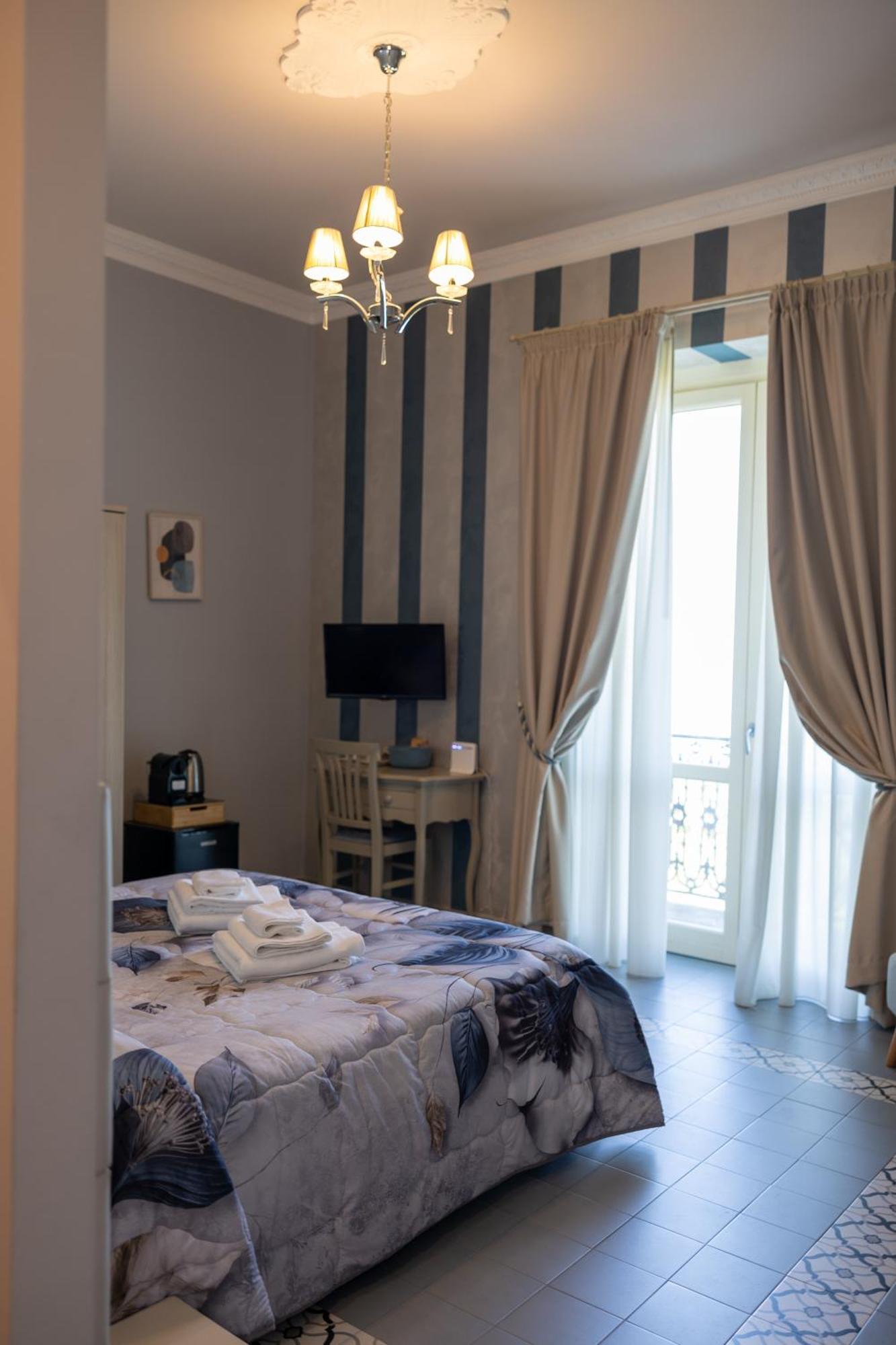 Dimora Le Pietre Del Mare Hotel Pizzo  Eksteriør billede